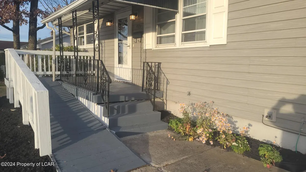 877 McKinley Street, Hazleton in Hazleton
