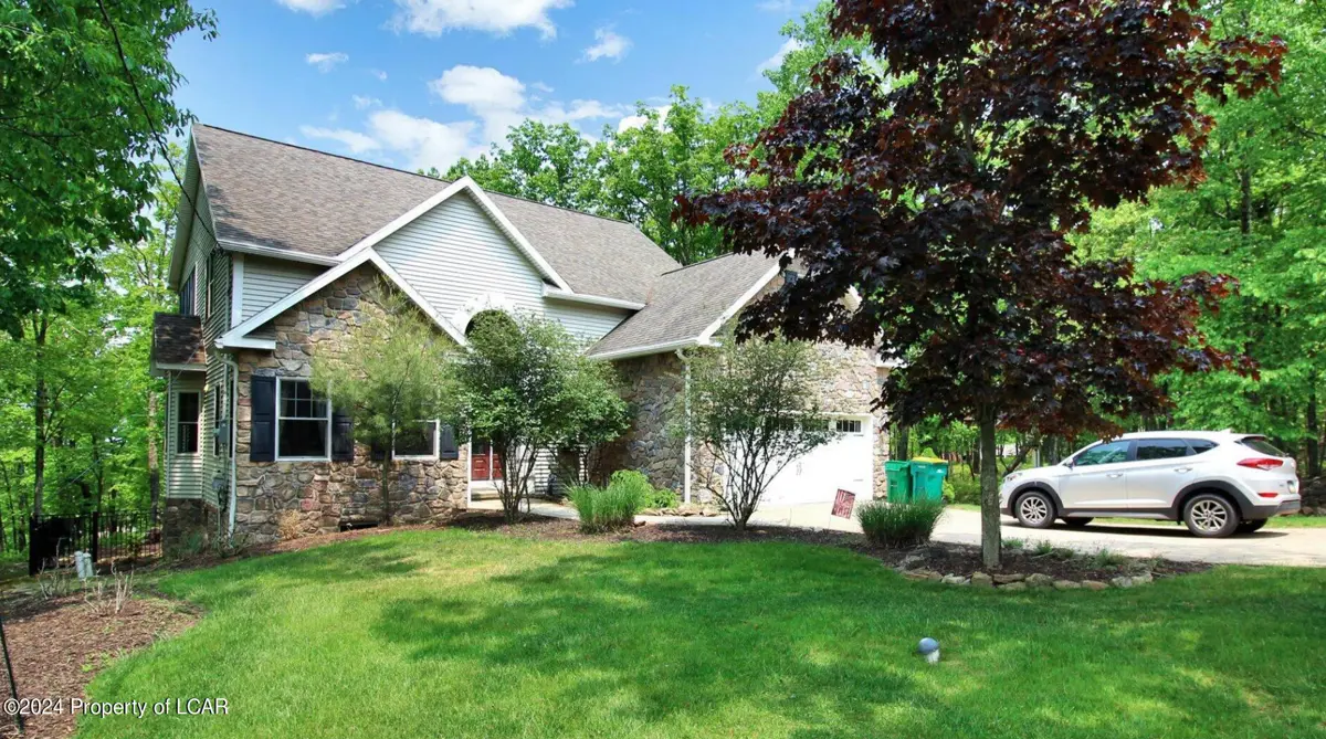 8 Walden Court, Hazleton in Hazleton