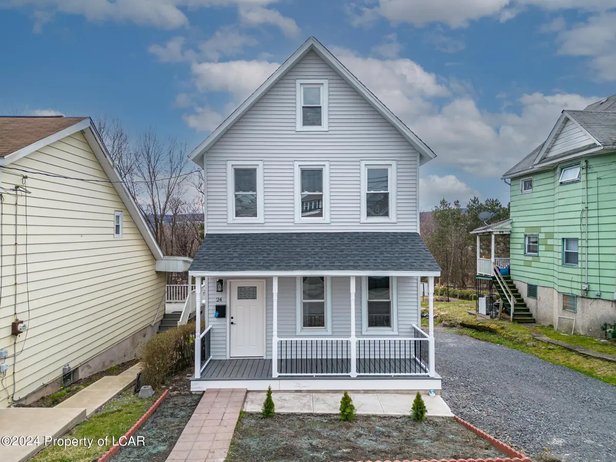 24 Hopkins Street, Plains in Plains