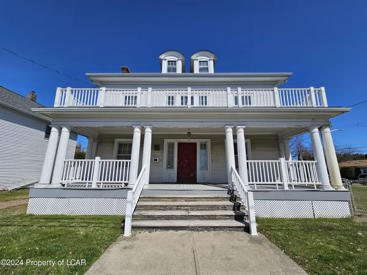 897 Market Street, Kingston in Kingston