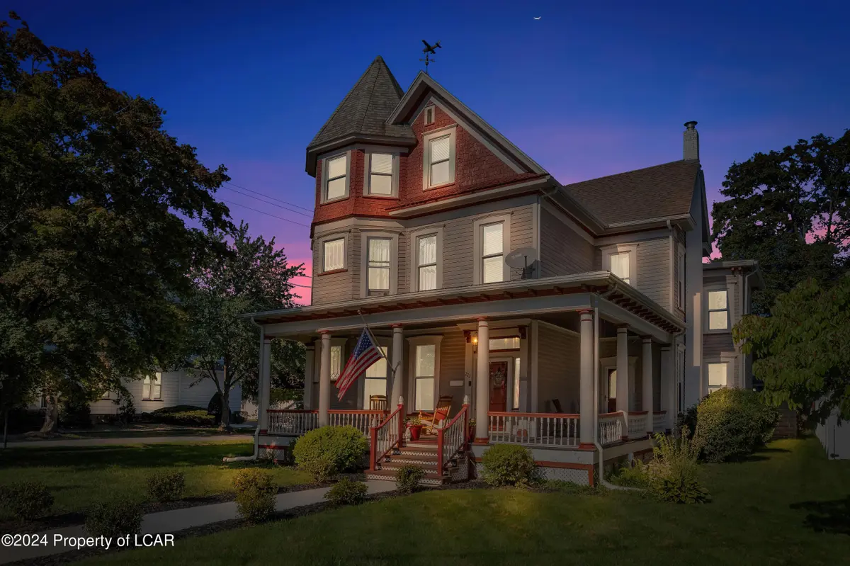 222 Luzerne Avenue, West Pittston in West Pittston