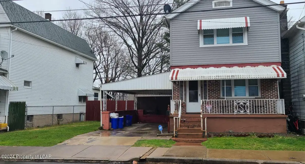 405 Wyoming Street, Hanover Township in Hanover Township