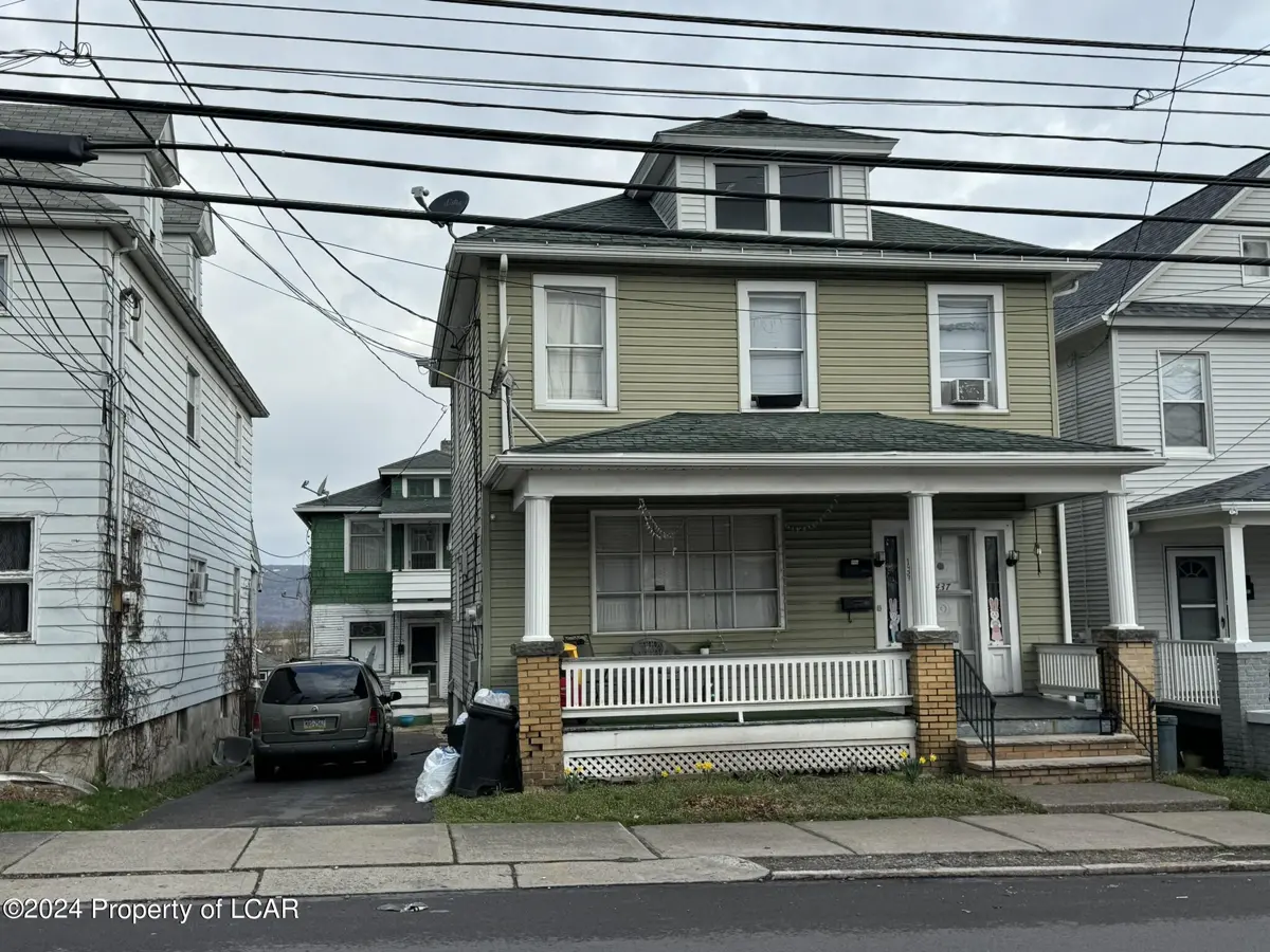 1437 S Main Street, Hanover Township in Hanover Township