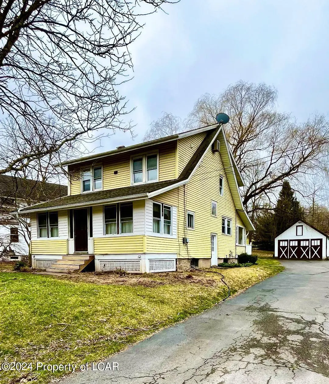 2557 Lower Demunds Road, Dallas Township in Dallas Township