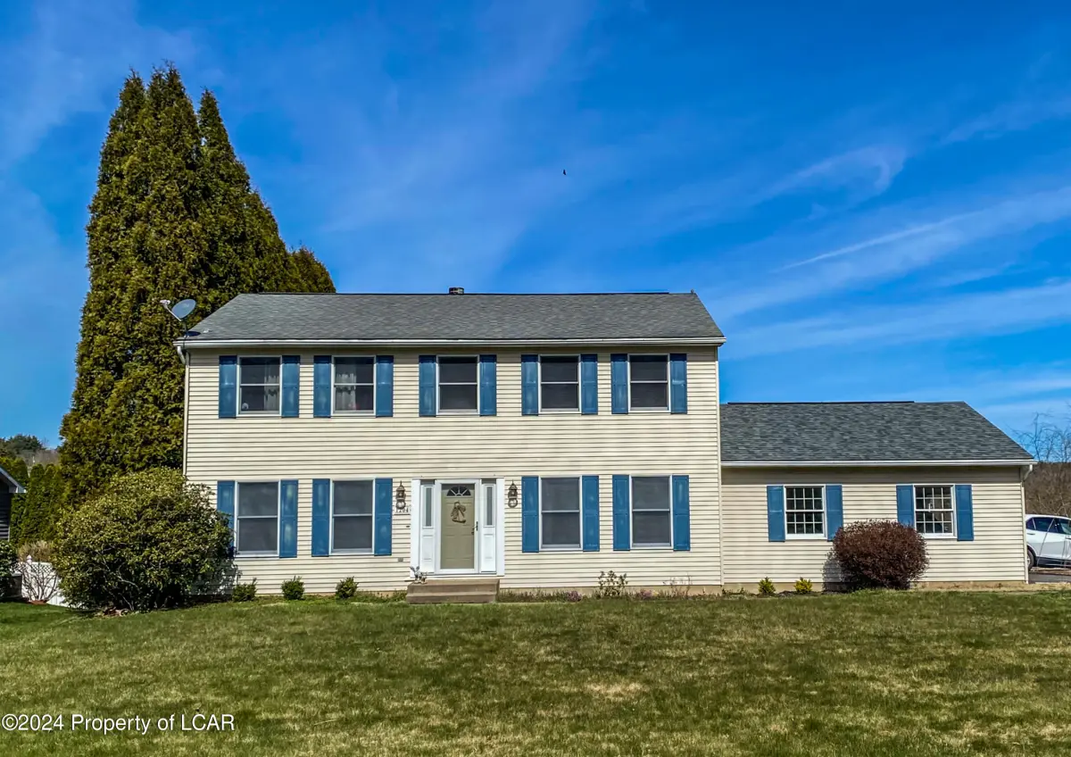 1204 Oak Drive, Shavertown in Shavertown