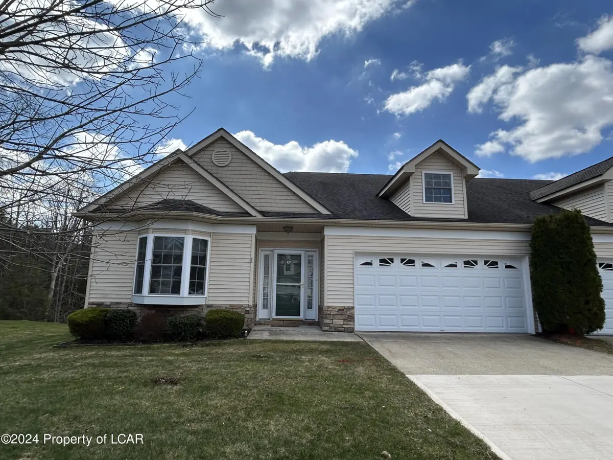 32 Willow Way, Dallas in Dallas
