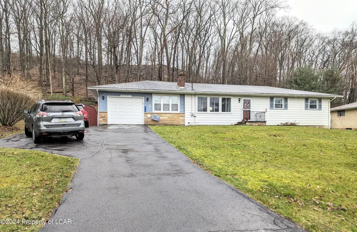 675 Park Avenue, Shavertown in Shavertown