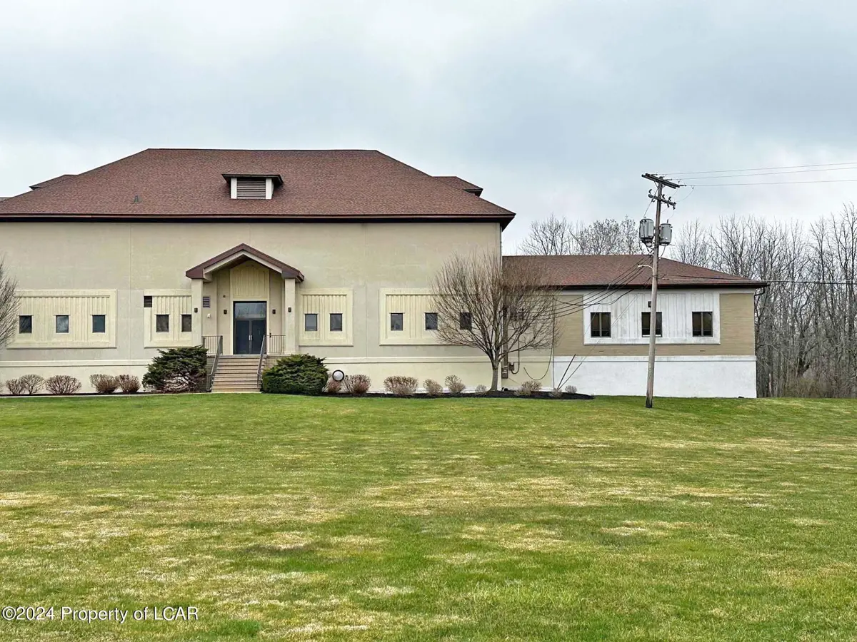 197 Commerce Drive, Scott Township in Scott Township
