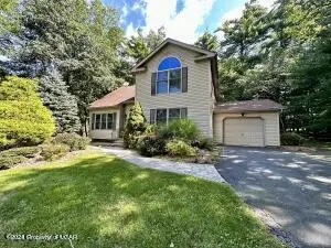 5301 Hilltop Circle, East Stroudsburg in East Stroudsburg