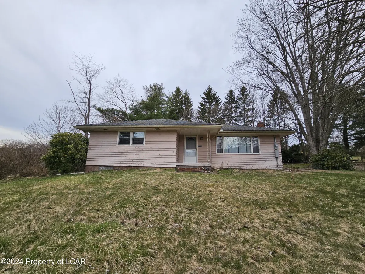 1808 Chase Road, Shavertown in Shavertown