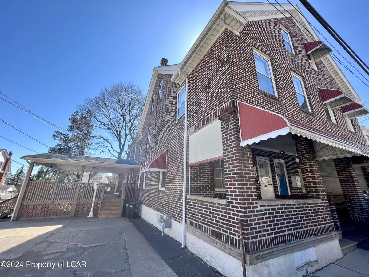 128 W 1st Street, Hazleton in Hazleton