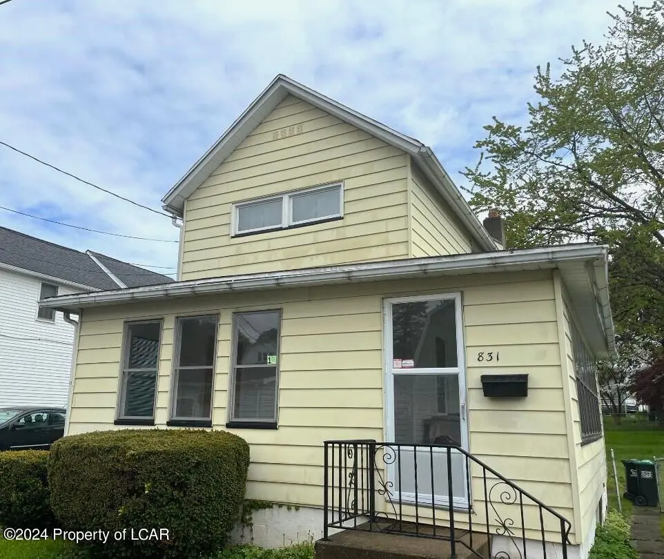 831 N Walnut Street, Luzerne in Luzerne