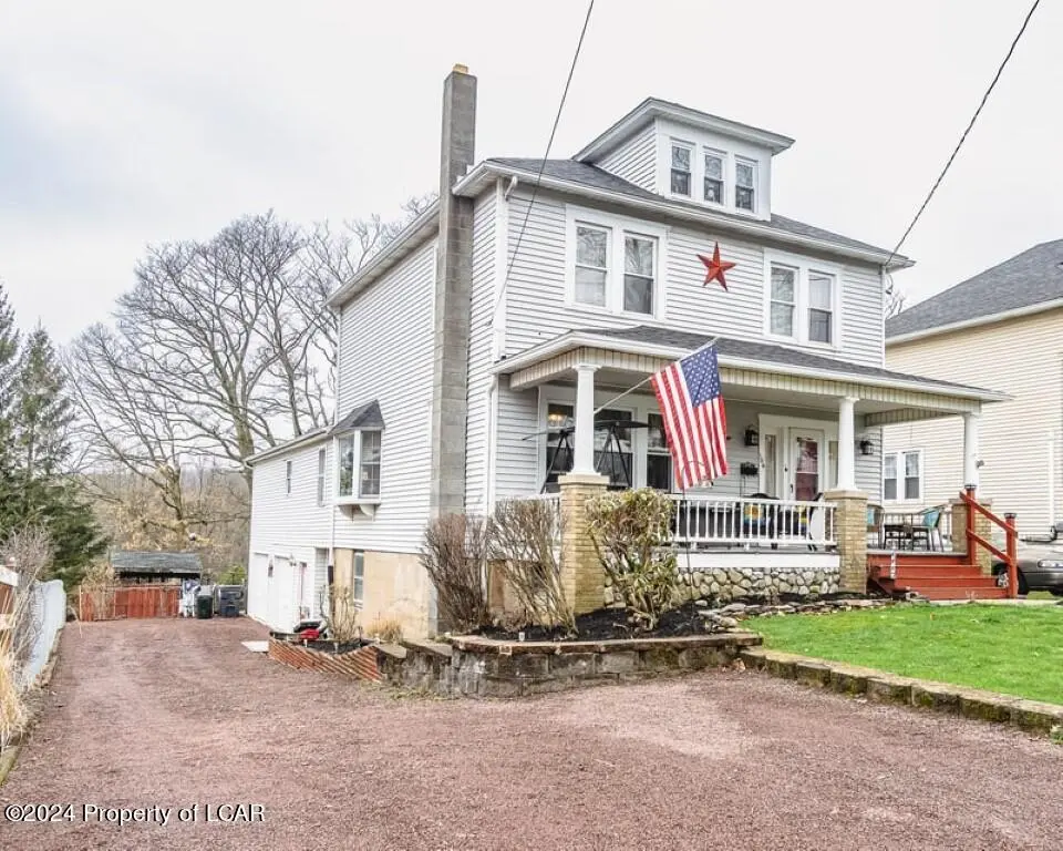 104 N Main Street, Mountain Top in Mountain Top