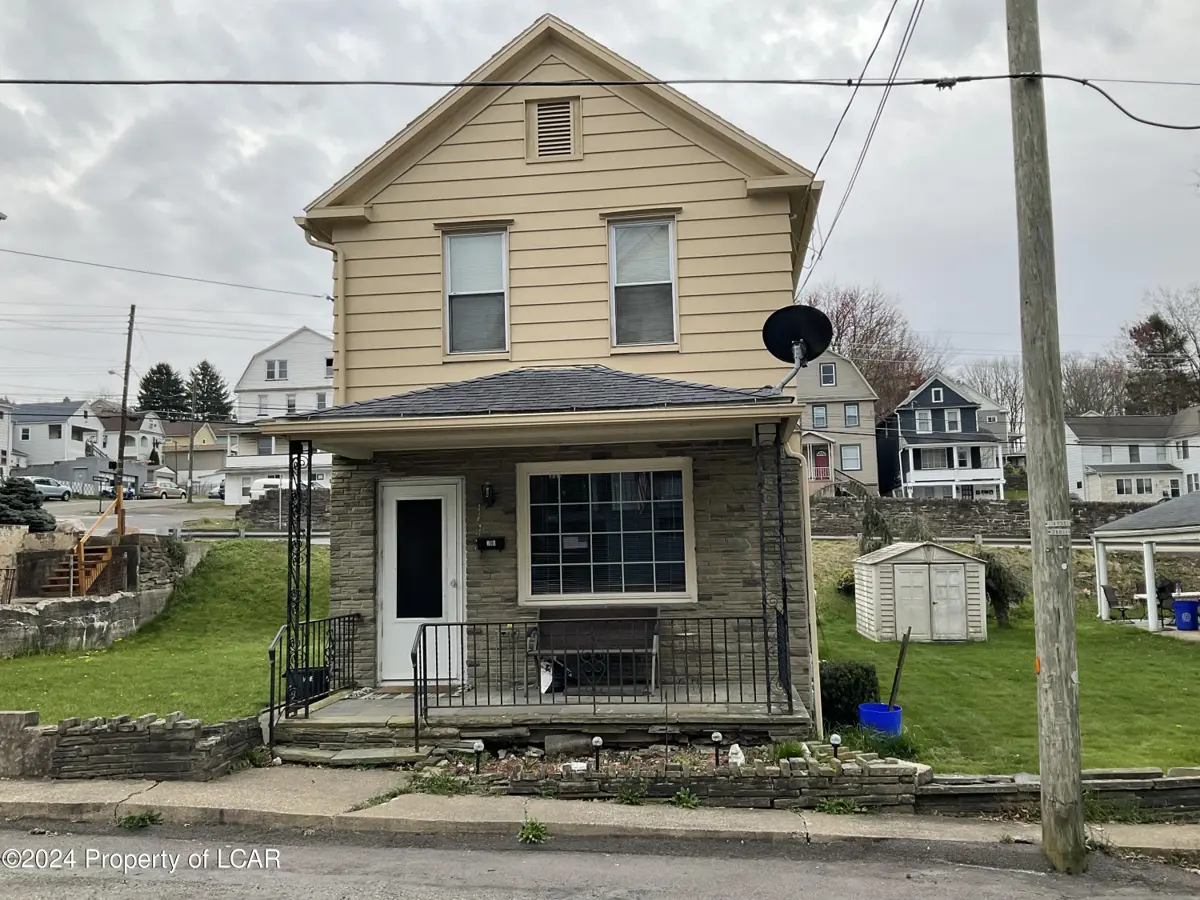 210 Laurel Street, Hanover Township in Hanover Township
