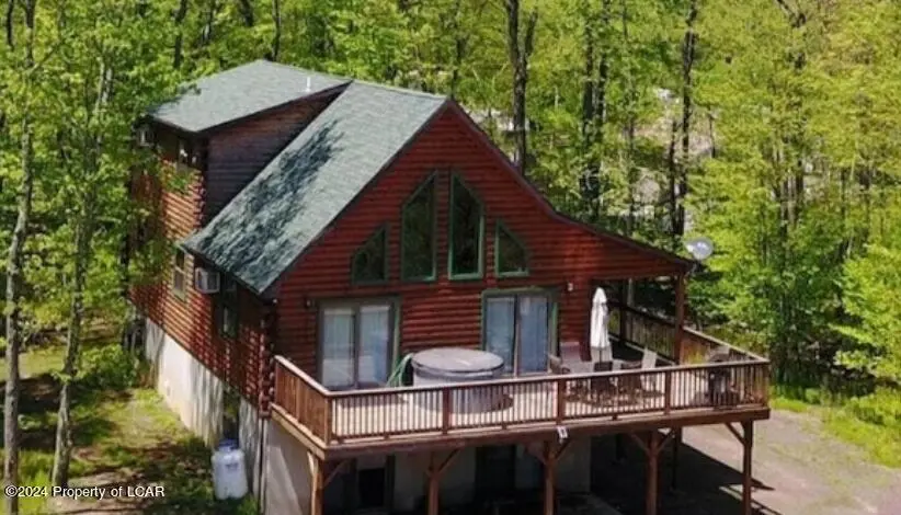 275 Hillary Drive West, Freeland in Freeland