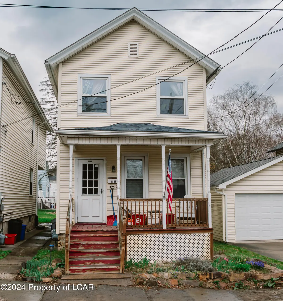 1826 Washburn Street, Scranton in Scranton