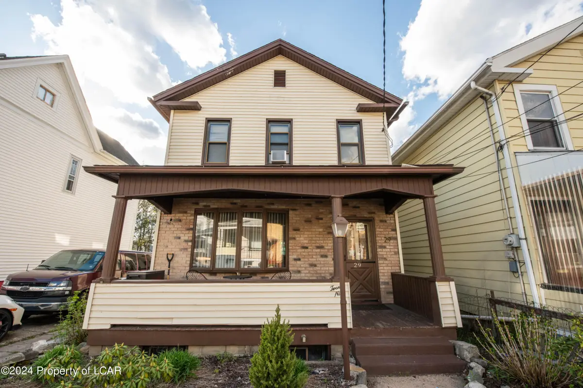 29 Hutson Street, Wilkes-Barre in Wilkes-Barre