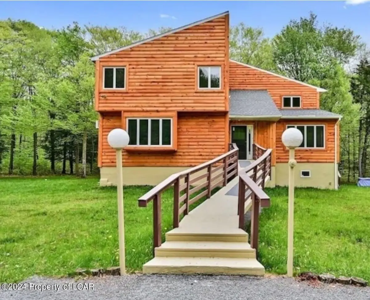 248 High Country Drive, Blakeslee in Blakeslee