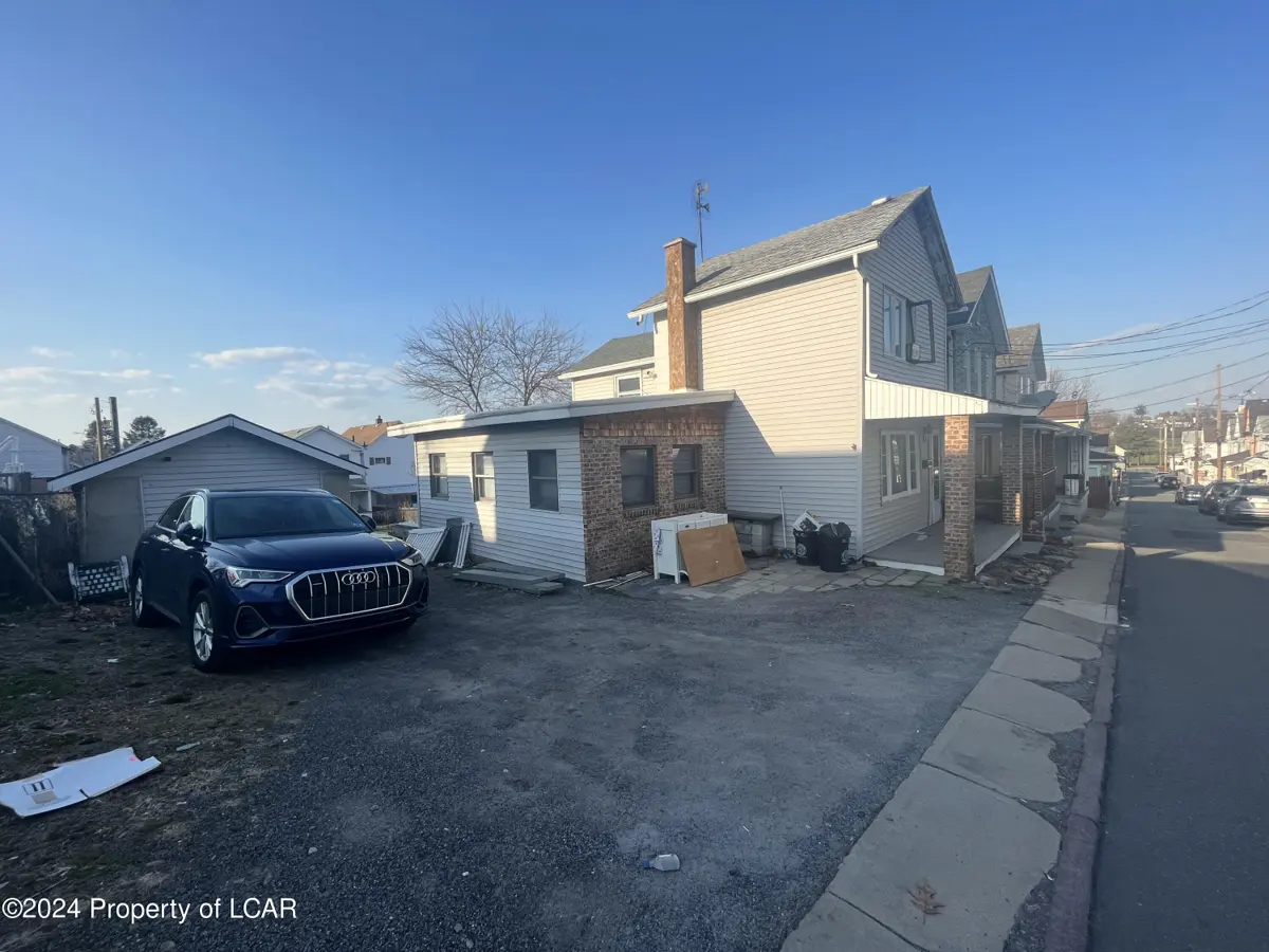 20 Hayes Lane, Wilkes-Barre in Wilkes-Barre