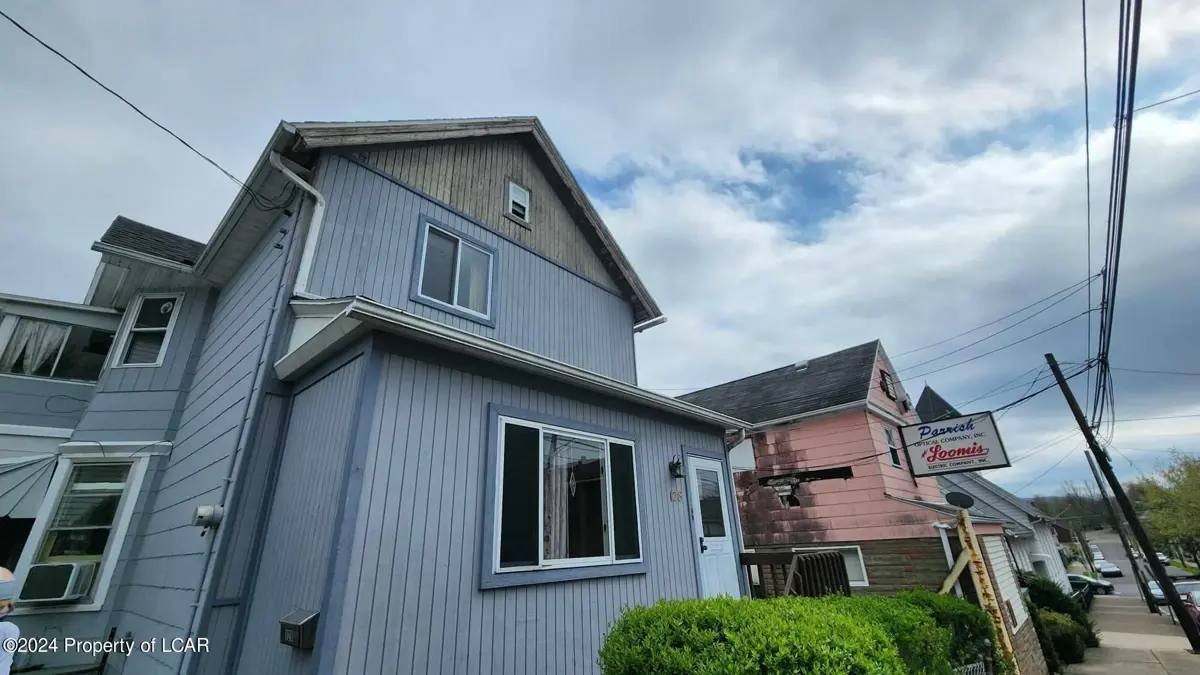 128 Loomis Street, Wilkes-Barre in Wilkes-Barre