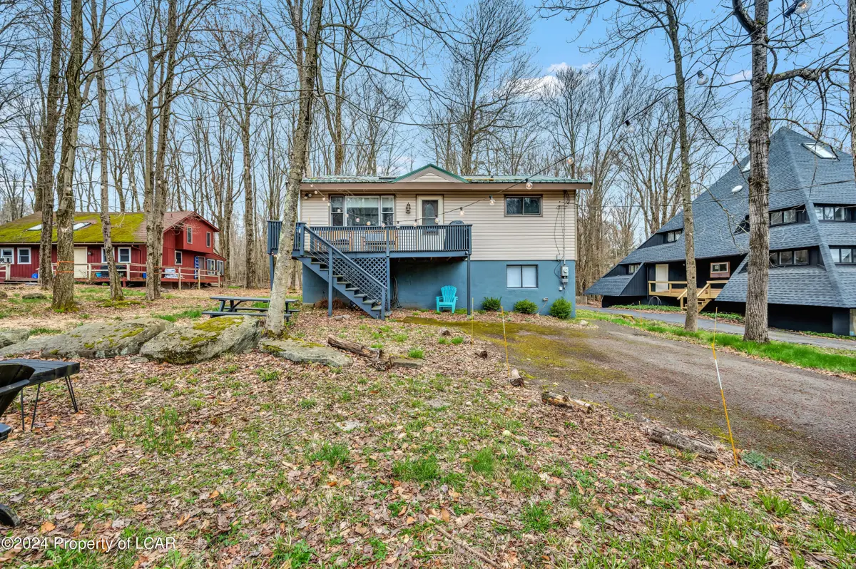 547 Parkwood Drive, Lake Ariel in Lake Ariel