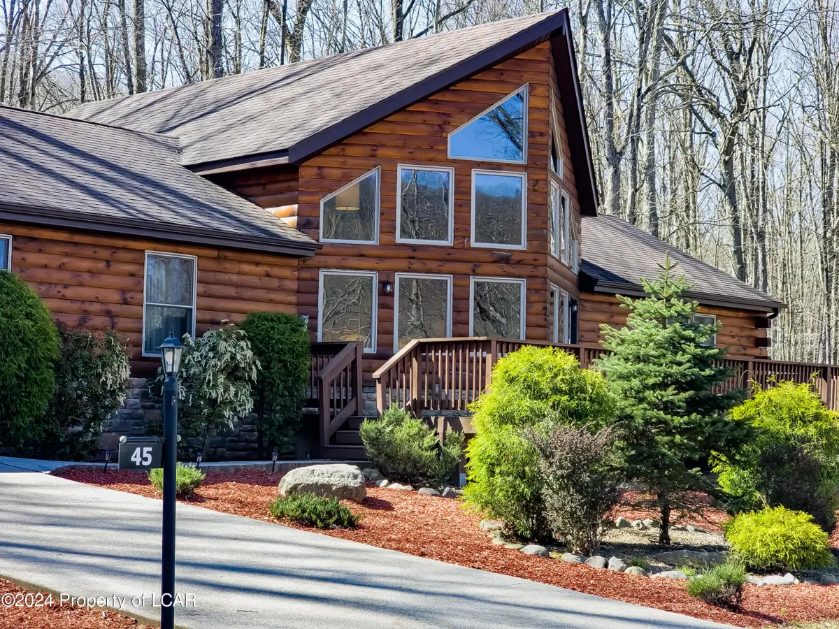 45 Conyngham Drive, Hazleton in Hazleton