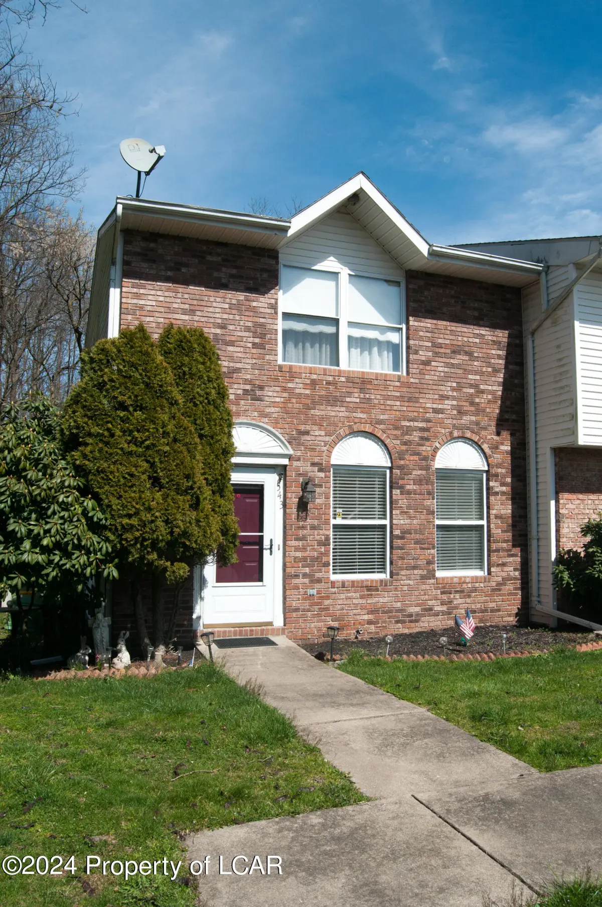 543 Clover Court, Exeter in Exeter