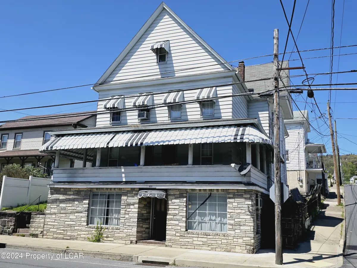601-603 W Main Street, Plymouth in Plymouth