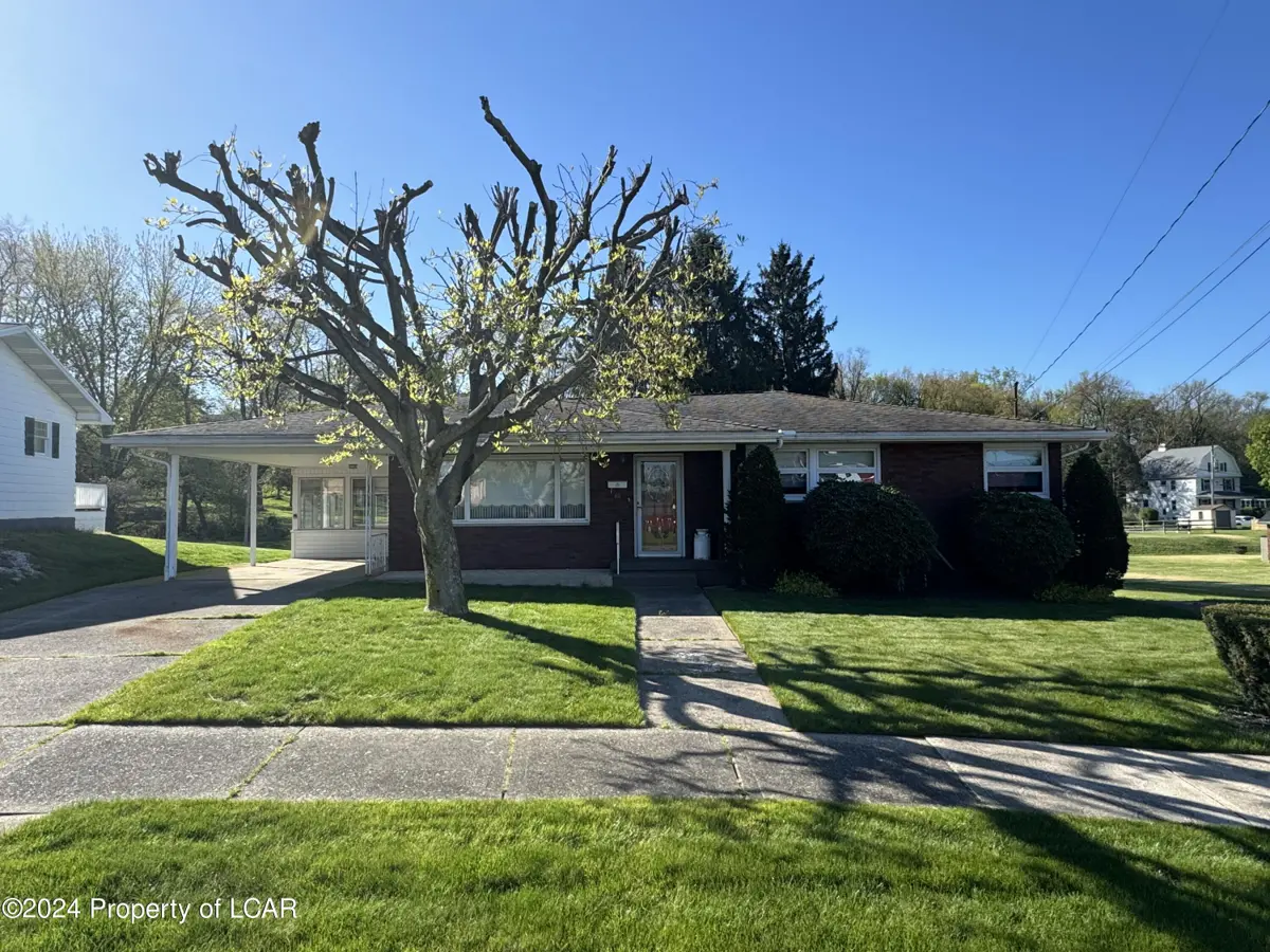 16 Crescent Drive, Plains in Plains