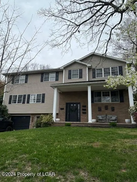 588 Hilltop Road, Peckville in Peckville