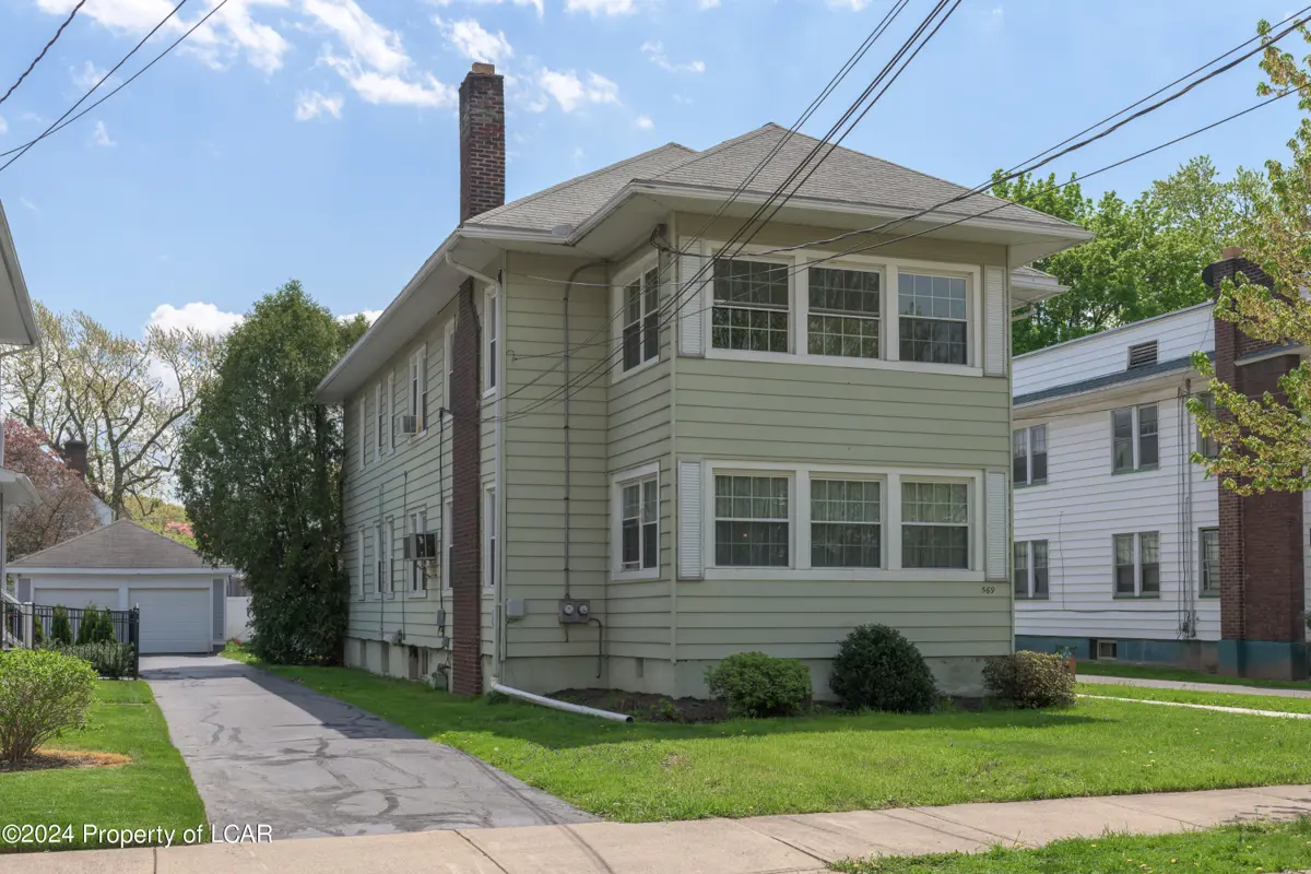 569 Ford Avenue, Kingston in Kingston