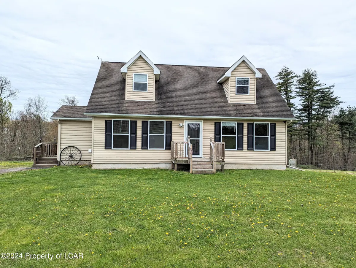 177 Grange Hall Road, Shickshinny in Shickshinny