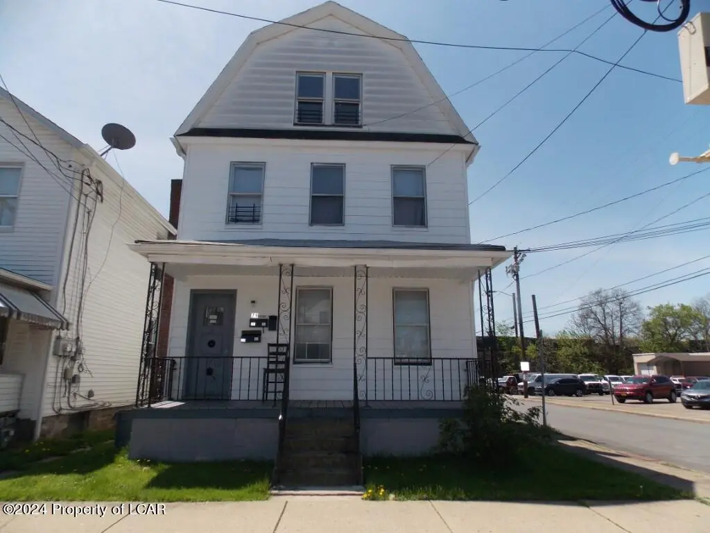 79 Oxford Street, Hanover Township in Hanover Township