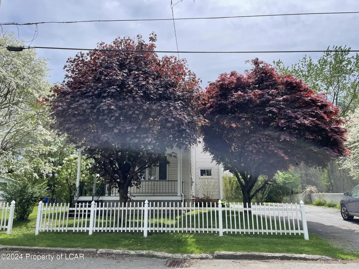 432 Hudson Street, Moosic in Moosic