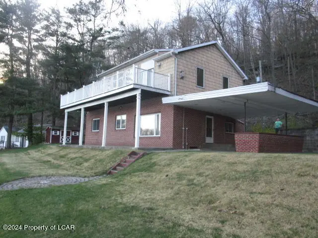 262 Lakeview Drive, Sweet Valley in Sweet Valley