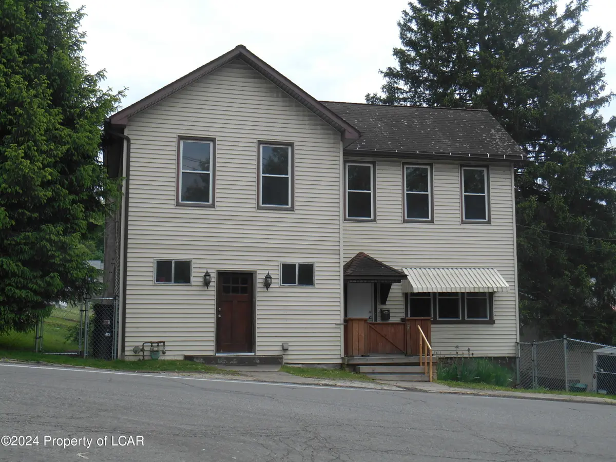 7 E Kirmar Avenue, Nanticoke in Nanticoke