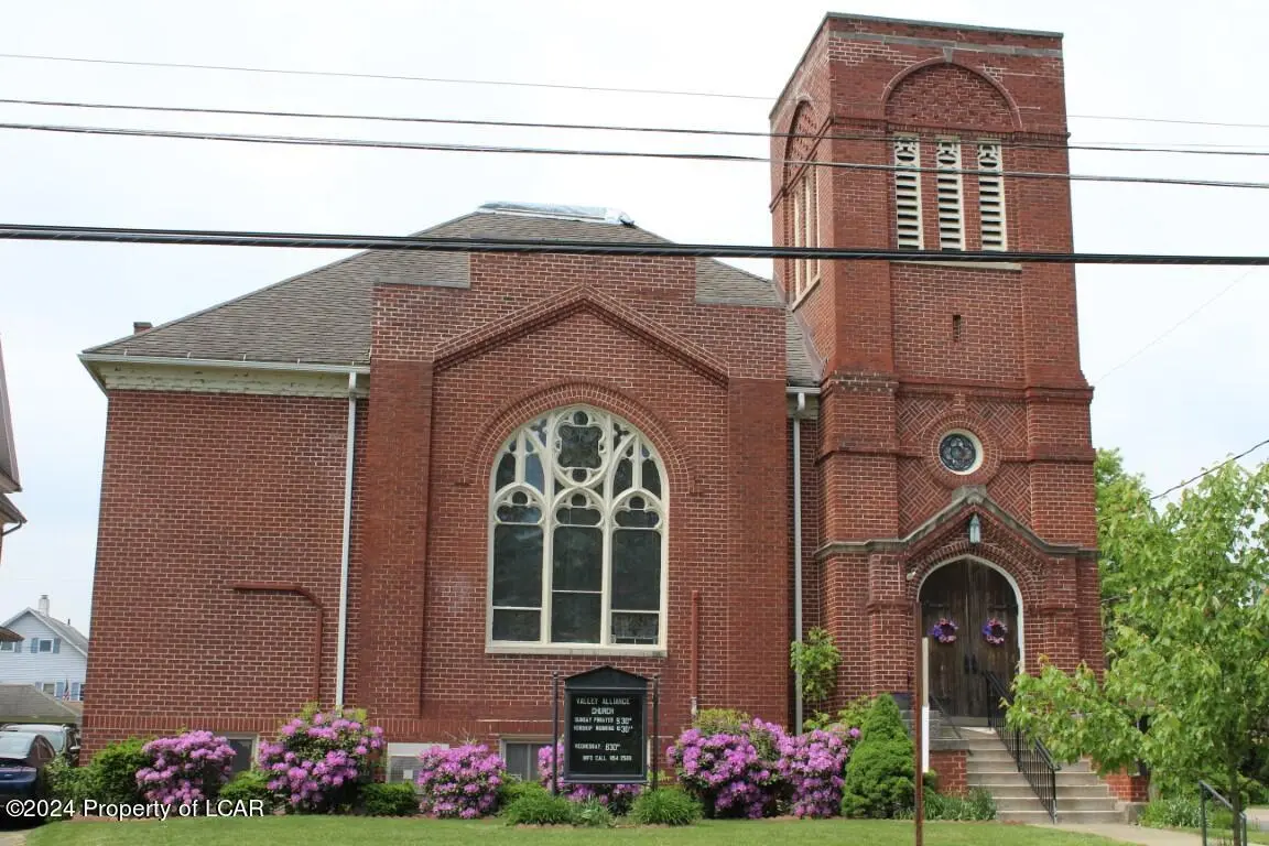 317 Luzerne Avenue, West Pittston in West Pittston