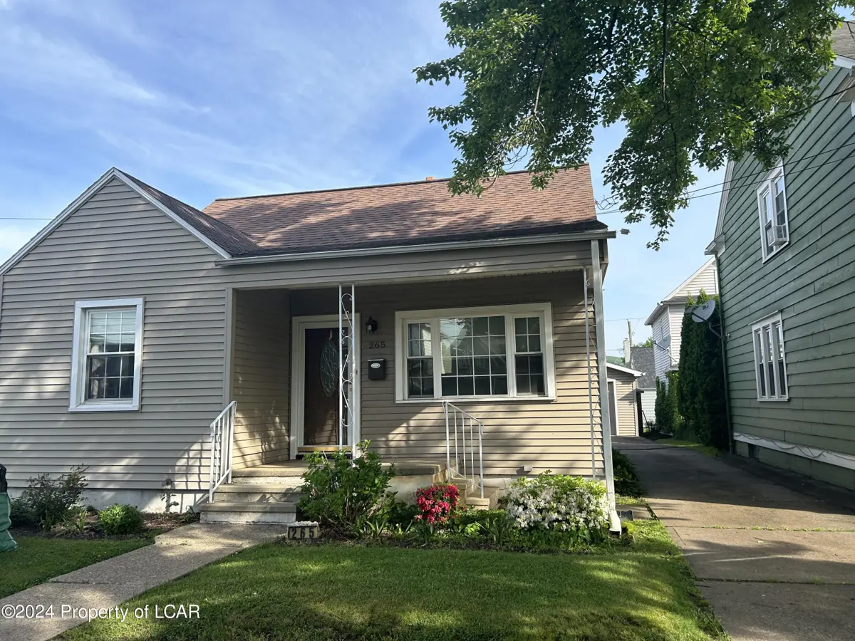 265 Lyndwood Avenue, Hanover Township in Hanover Township