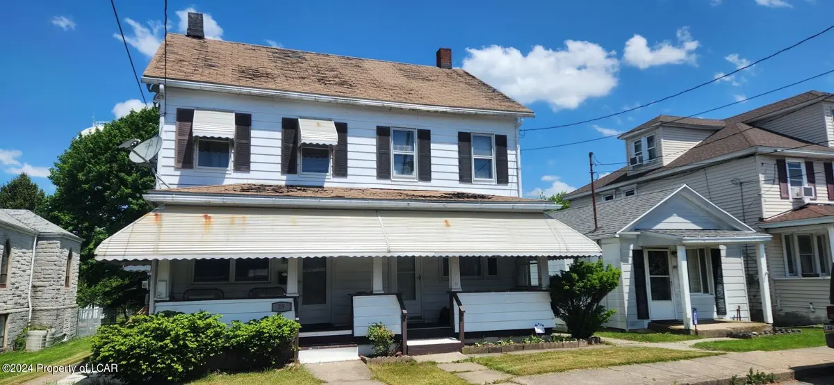 31 E Maple Street, Tresckow in Tresckow