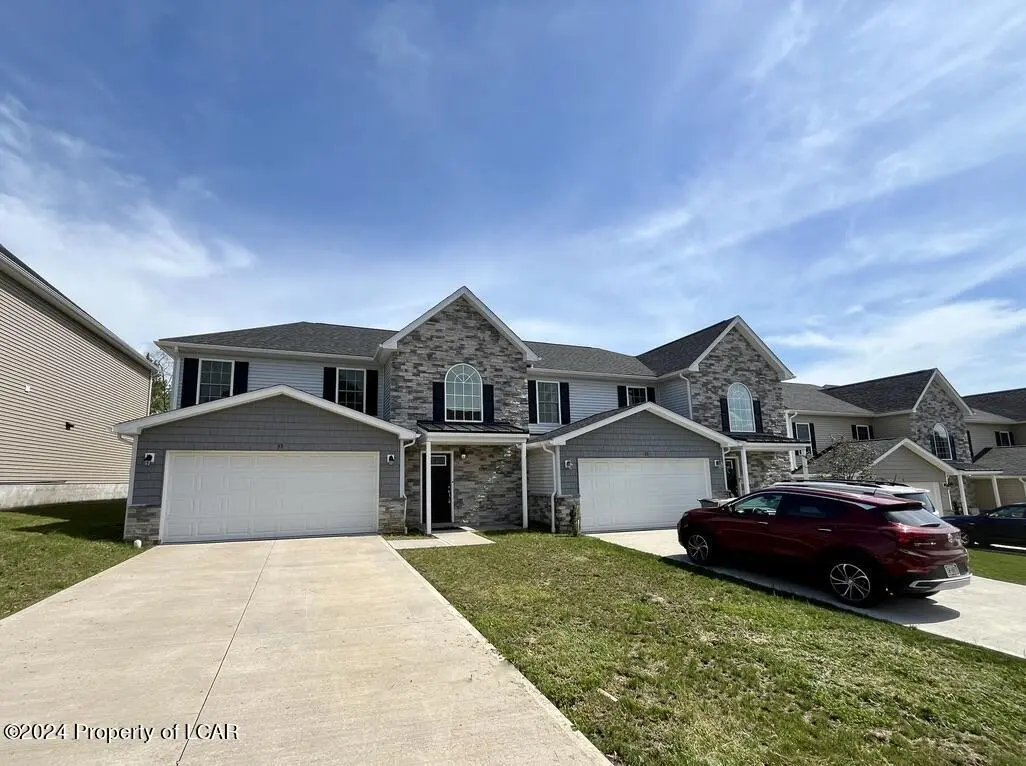35 Maria Drive, Hanover Township in Hanover Township