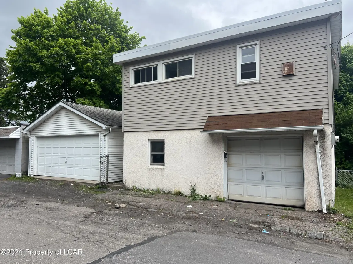 421 E Chapel Street, Hazleton in Hazleton