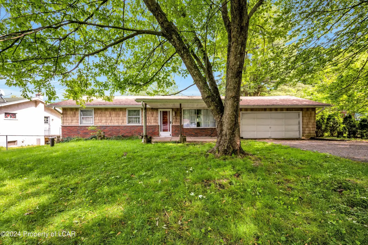 62 Rood Avenue, Harveys Lake in Harveys Lake