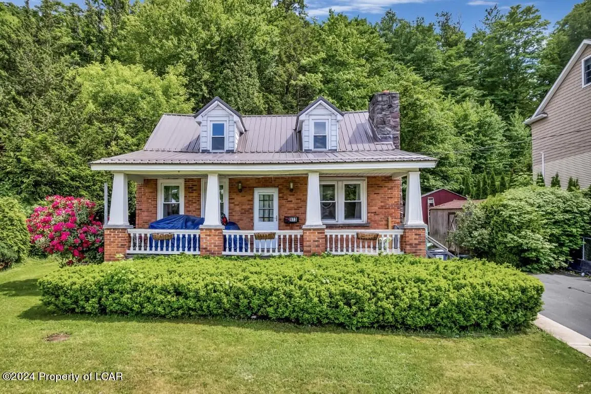 973 Lakeside Drive, Harveys Lake in Harveys Lake