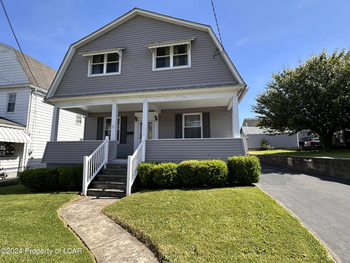 82 Abbott Street, Plains in Plains