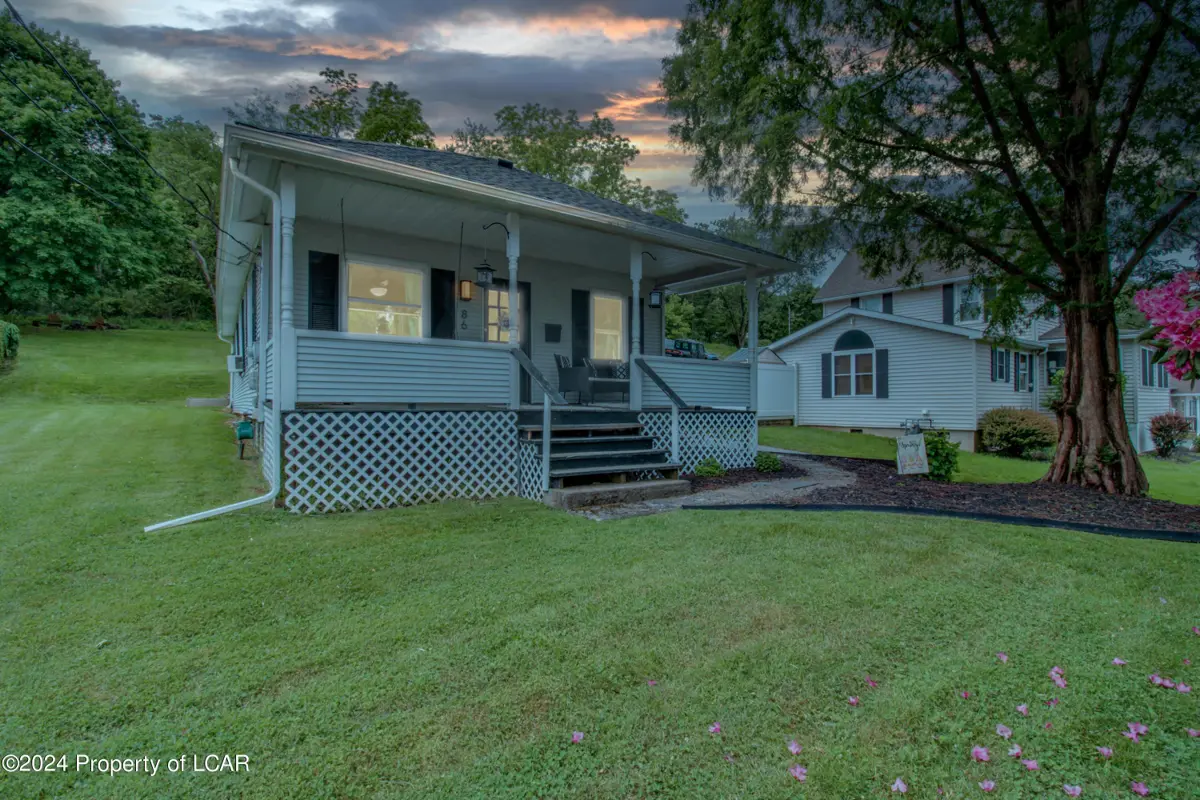 86 N Pioneer Avenue, Shavertown in Shavertown