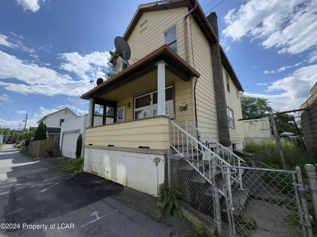 11 Bruce Lane, Wilkes-Barre in Wilkes-Barre