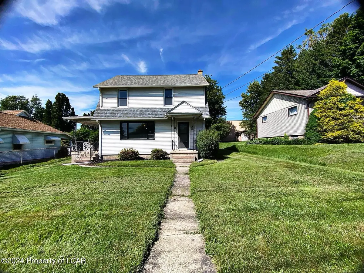 523 Rocky Glen Road, Moosic in Moosic