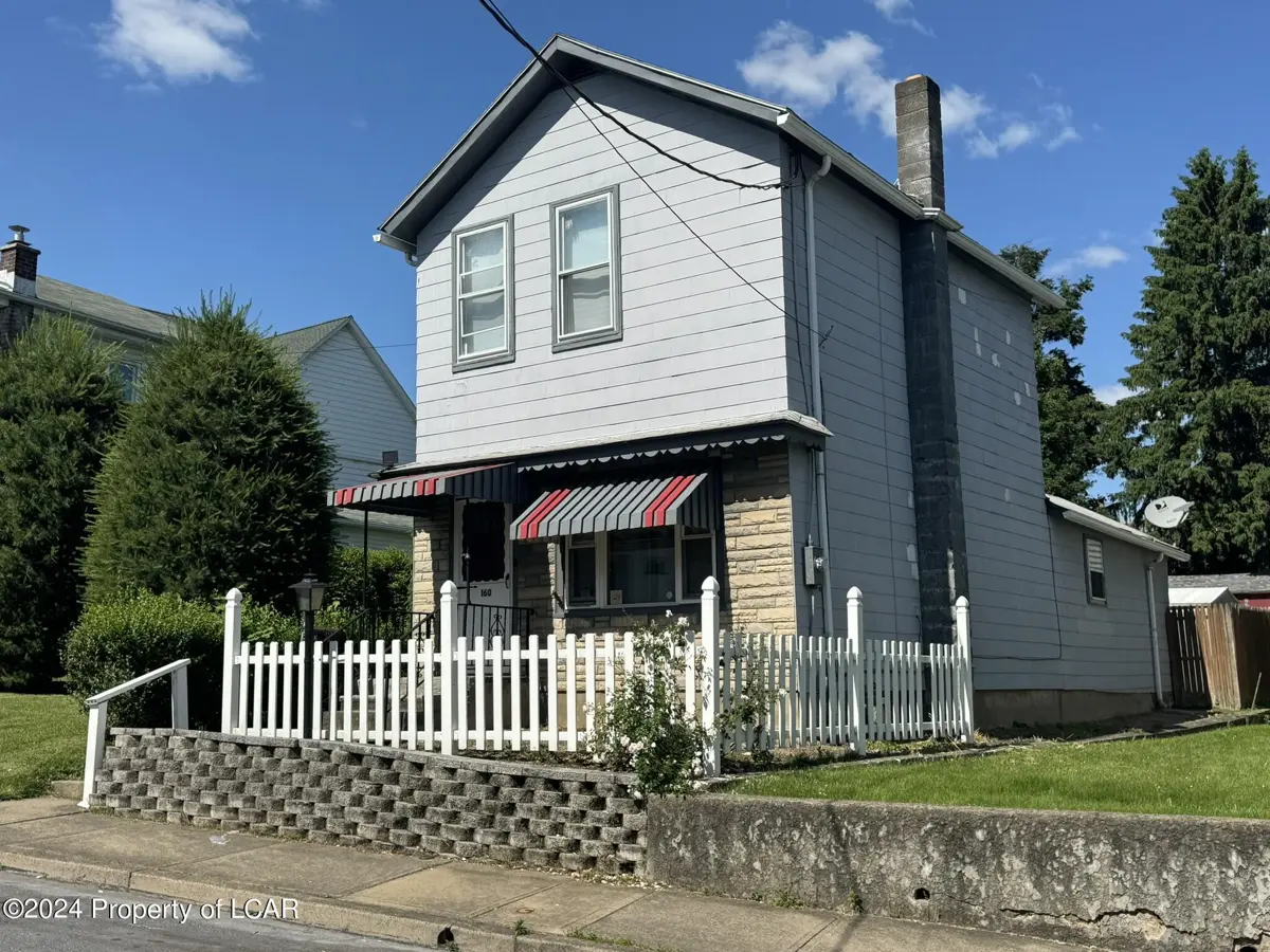 160 Center Avenue, Plymouth in Plymouth