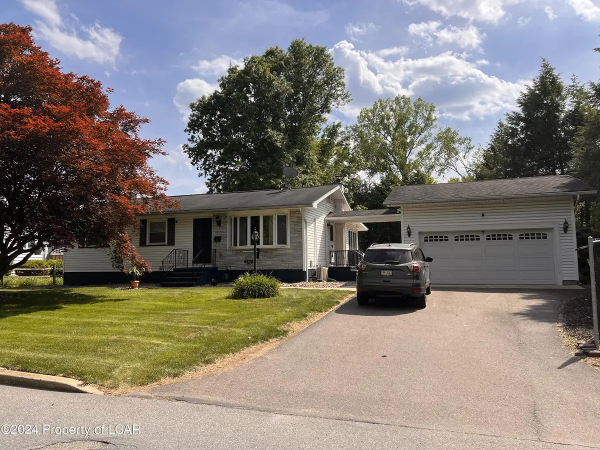 101 W Liberty Street, Hanover Township in Hanover Township