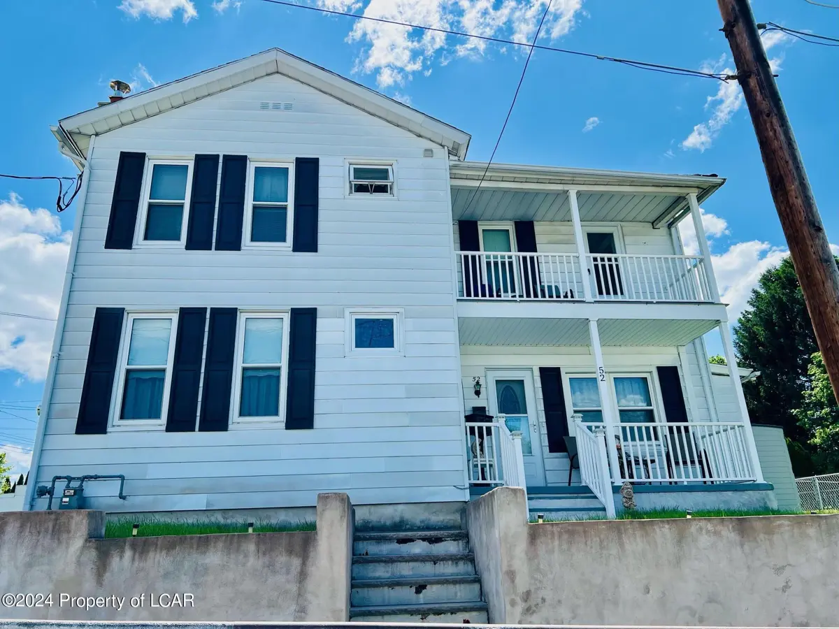 52 W Columbus Avenue, Pittston in Pittston